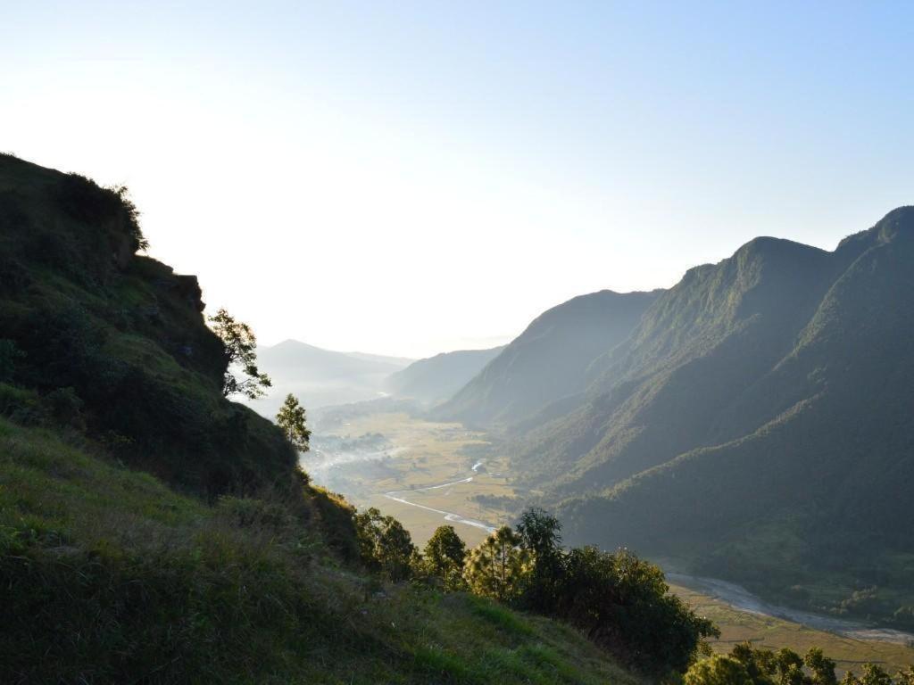 Mystique Highland Resort Pokhara Exterior foto
